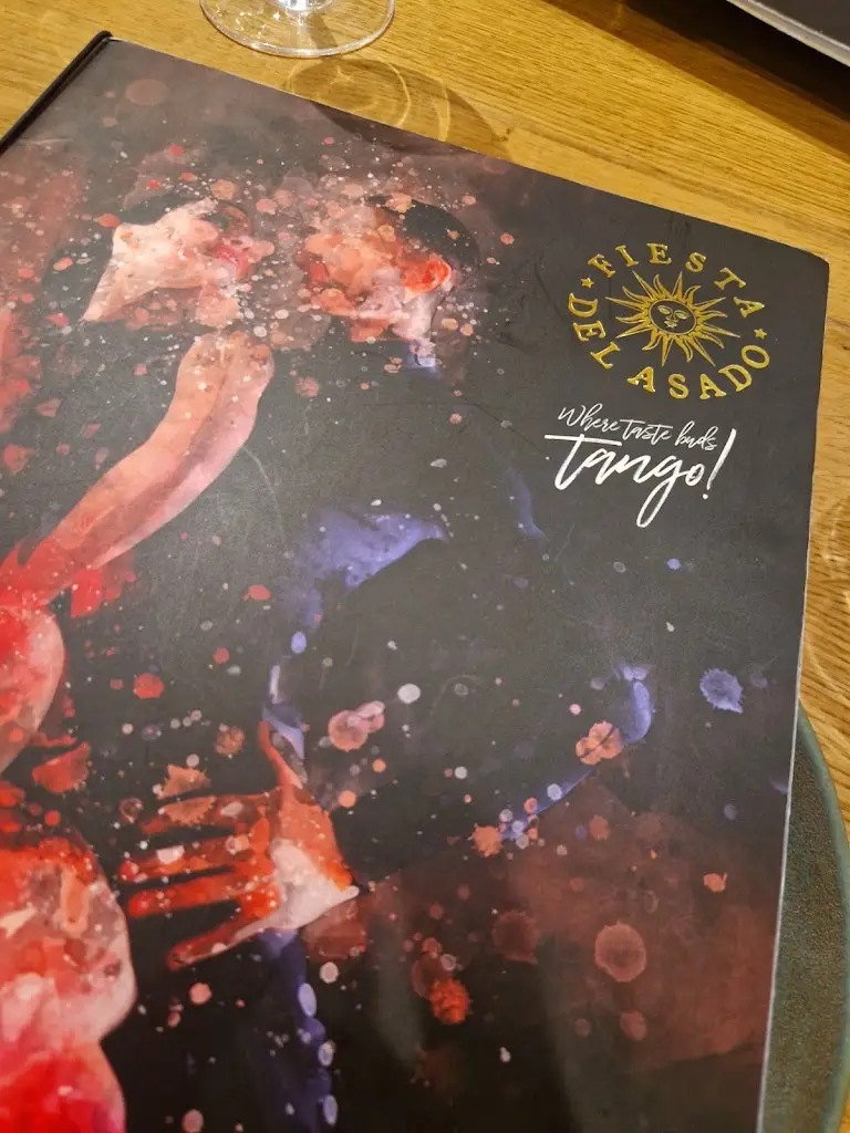 cate bernal_Fiesta del Asado - Shirley_Dickens Heath_recensione