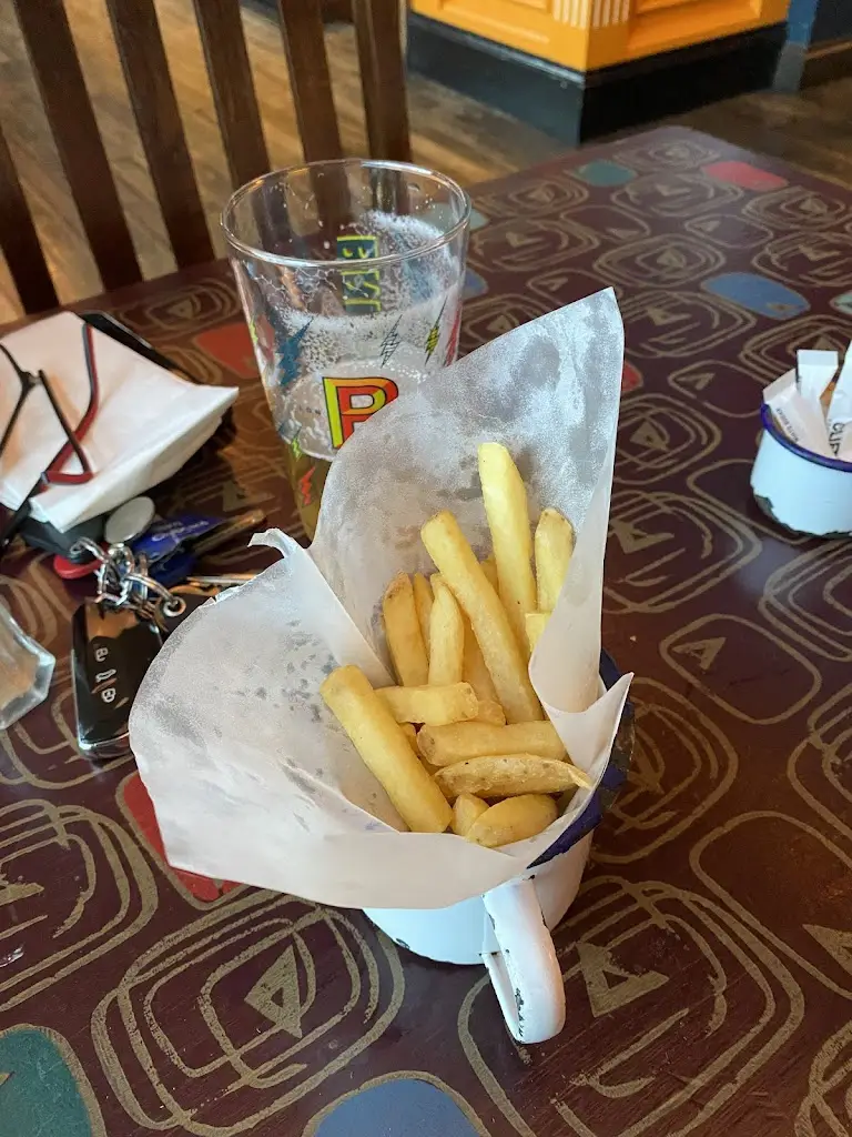 Josie Farrell_Desco Lounge_Dickens Heath_review