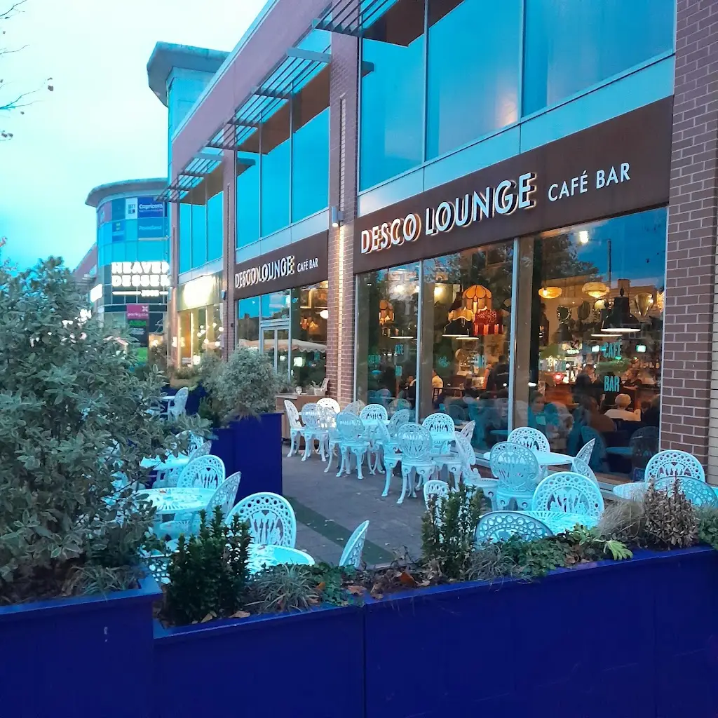 Desco Lounge_Dickens Heath_slider_image_3