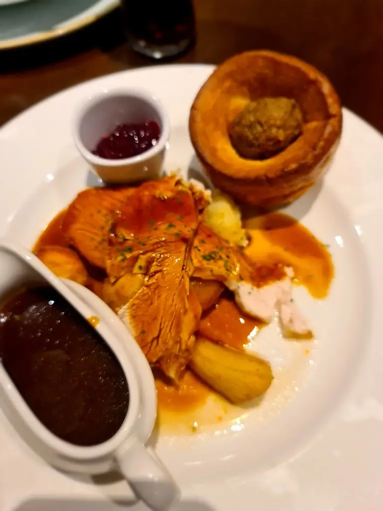 Dee Patel_The Fieldhouse_Dickens Heath_Bewertung