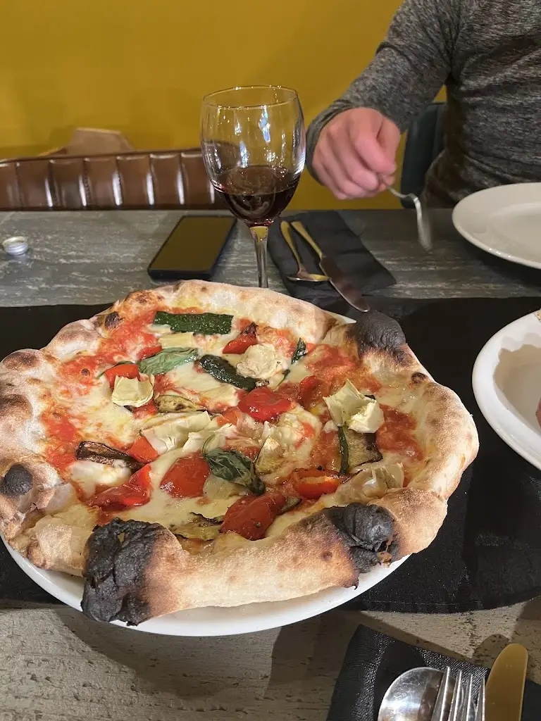 Menu_Pizzarella Restaurant_Dickens Heath_imagen_4