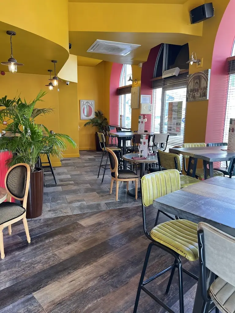 Pizzarella Restaurant_Dickens Heath_slider_image_1