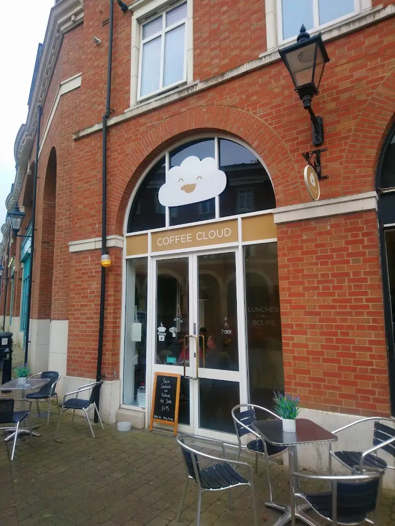 Robert Coles_Coffee Cloud_Dickens Heath_review