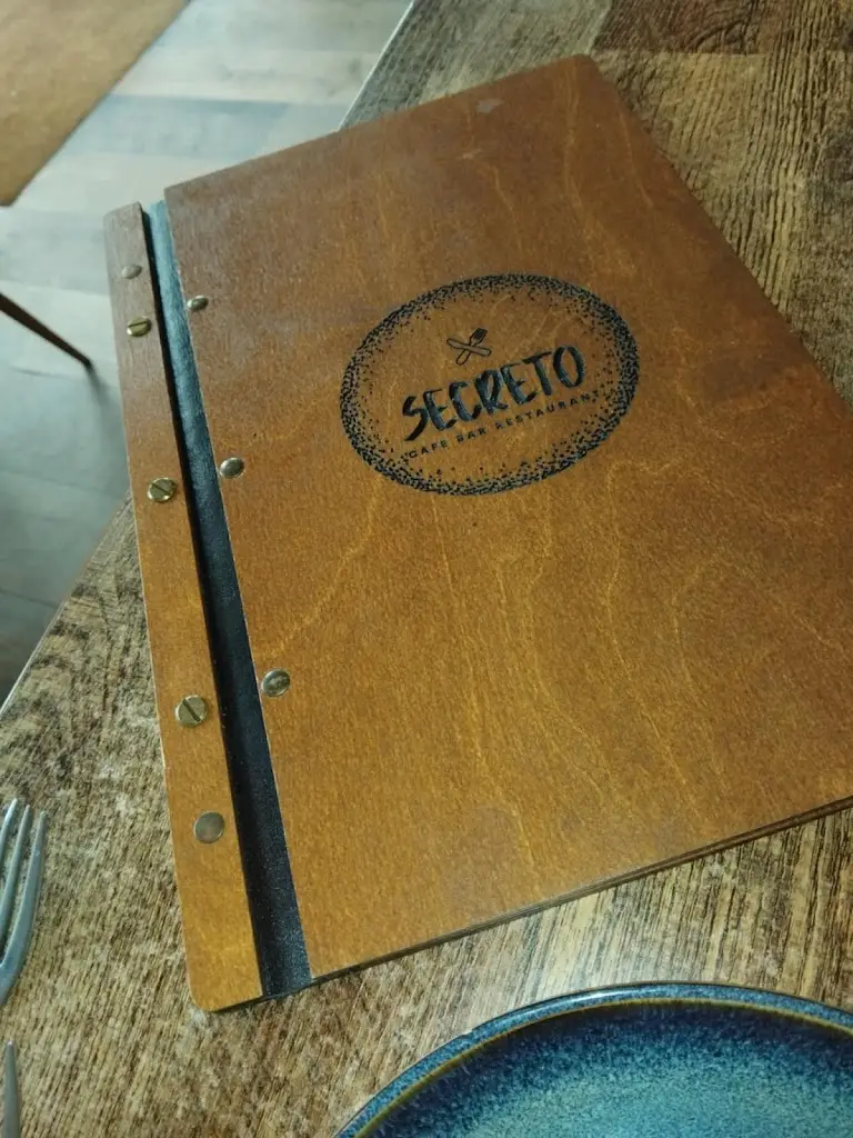 Jonathan Baron_Secreto Darwen_Darwen_review