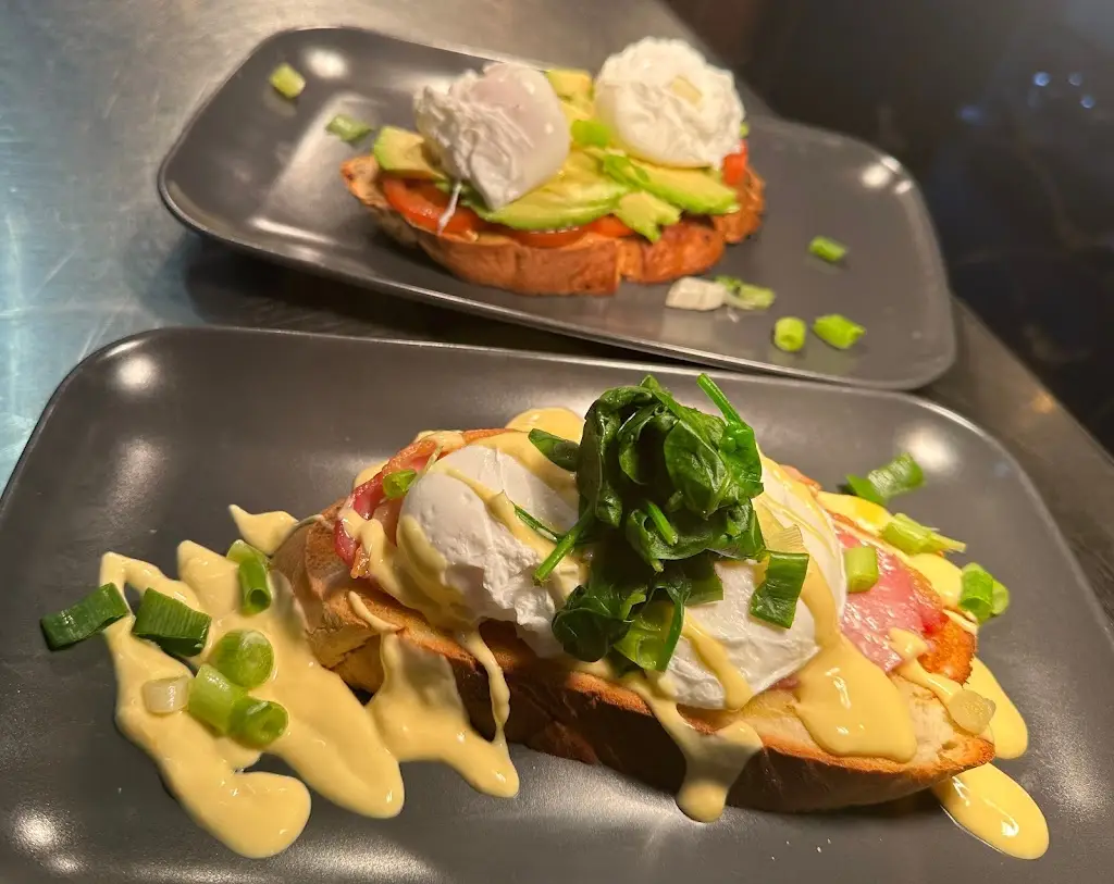 Menu_Dolly’s Restaurant, Bar & Grill_Darwen_image_9