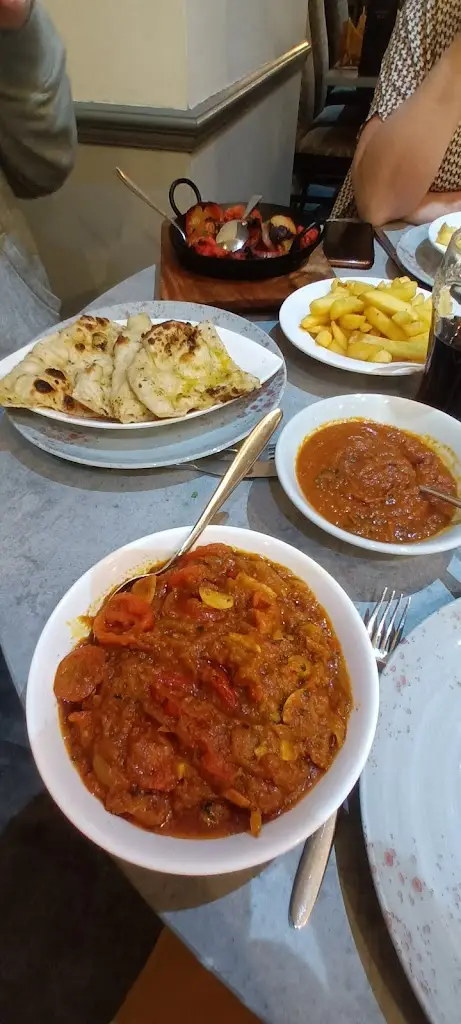 Amanda Hogg_Mughal Dine_Darwen_review