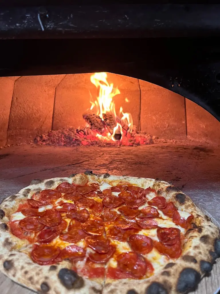 Menu_Eddies Wood Fired Pizza_Darwen_image_5