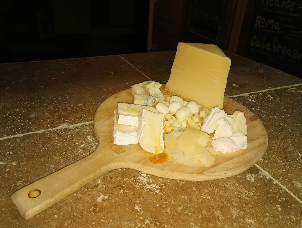 Menu_Eddies Wood Fired Pizza_Darwen_image_8