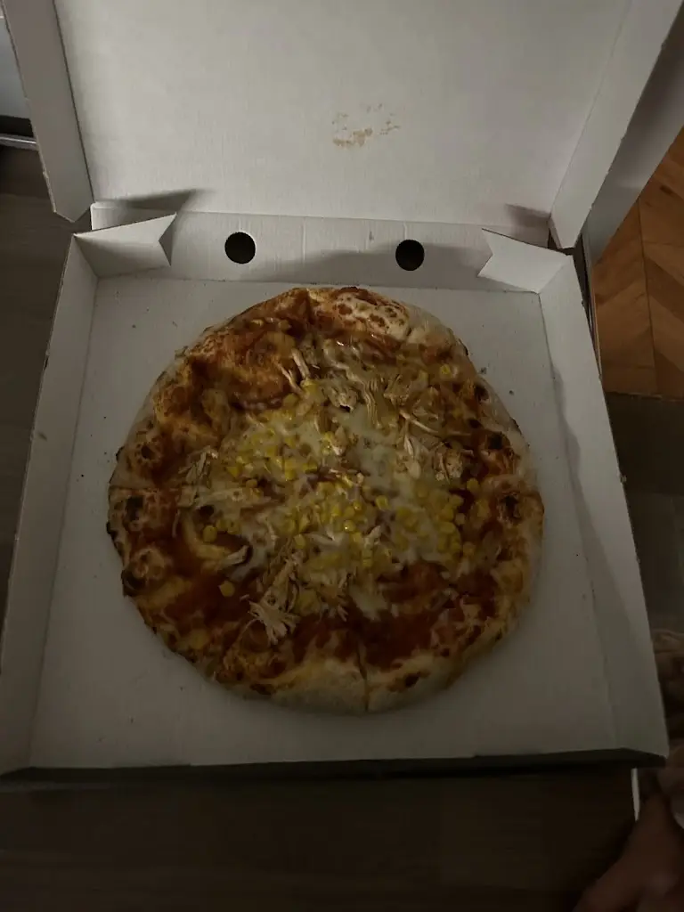 Nathan Alexander_Eddies Wood Fired Pizza_Darwen_review