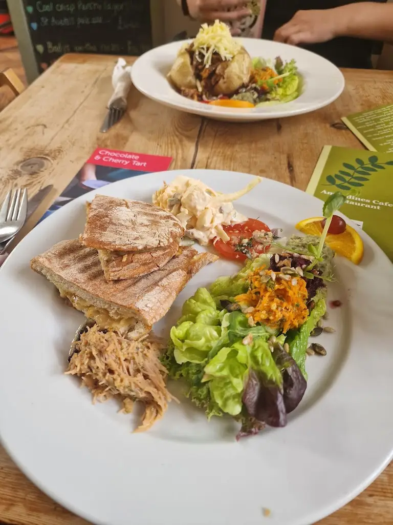 Menu_Amandines Cafe Restaurant_Diss_image_6