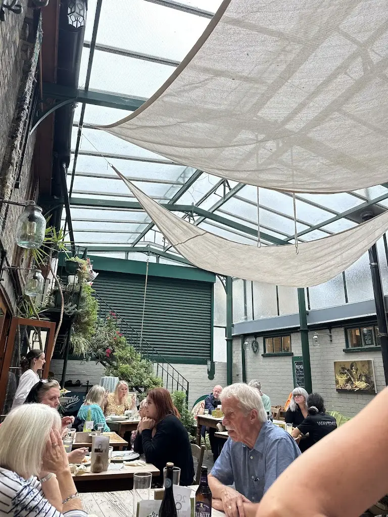 Alistair Appleton_Amandines Cafe Restaurant_Diss_review