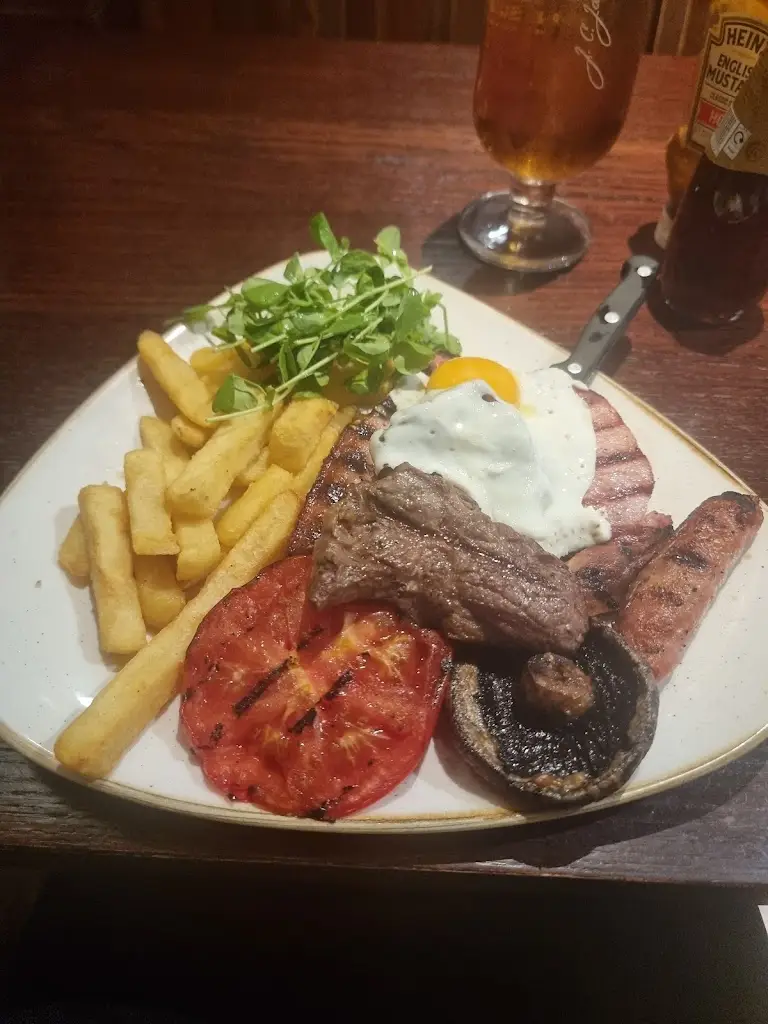 Menu_Thatchers Needle_Diss_image_6