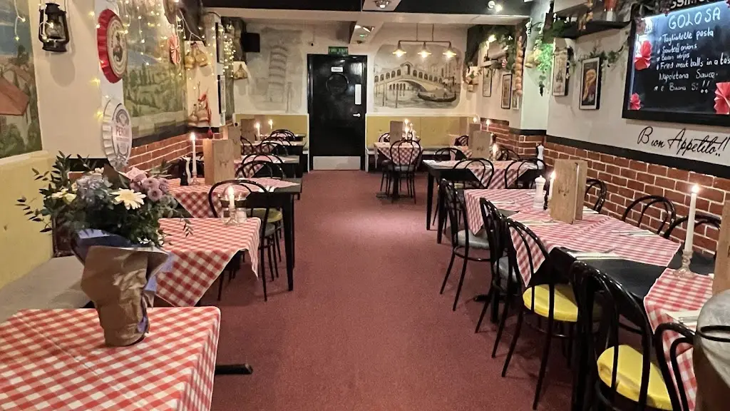 Massimo’s Ristorante Italiano_Devizes_slider_image_1