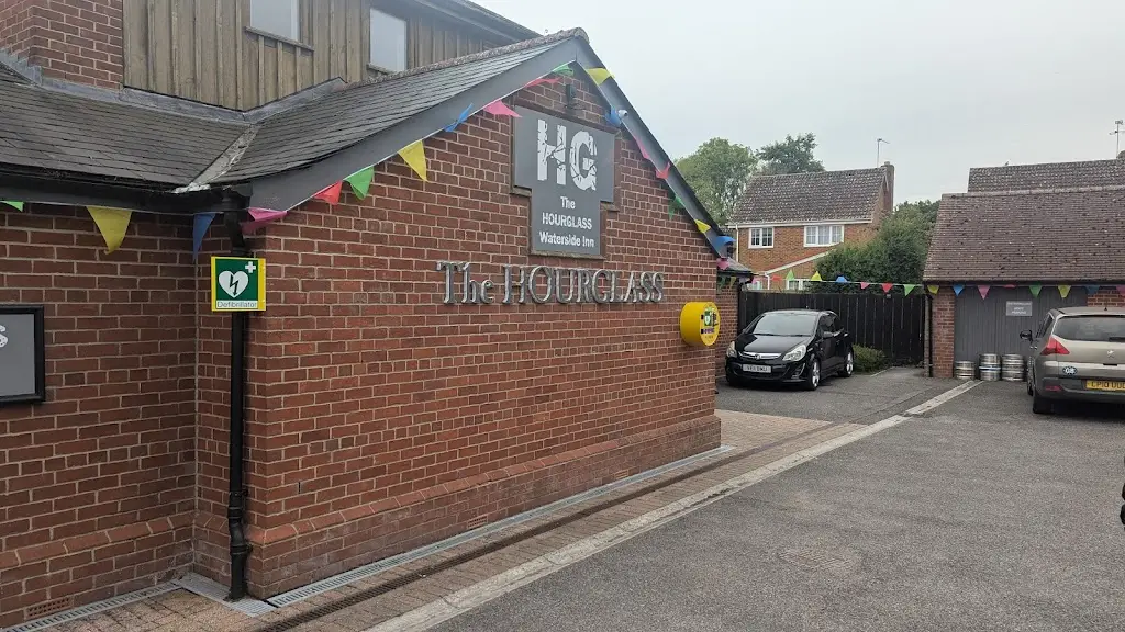 Leah Dennison_The Hourglass Devizes_Devizes_review