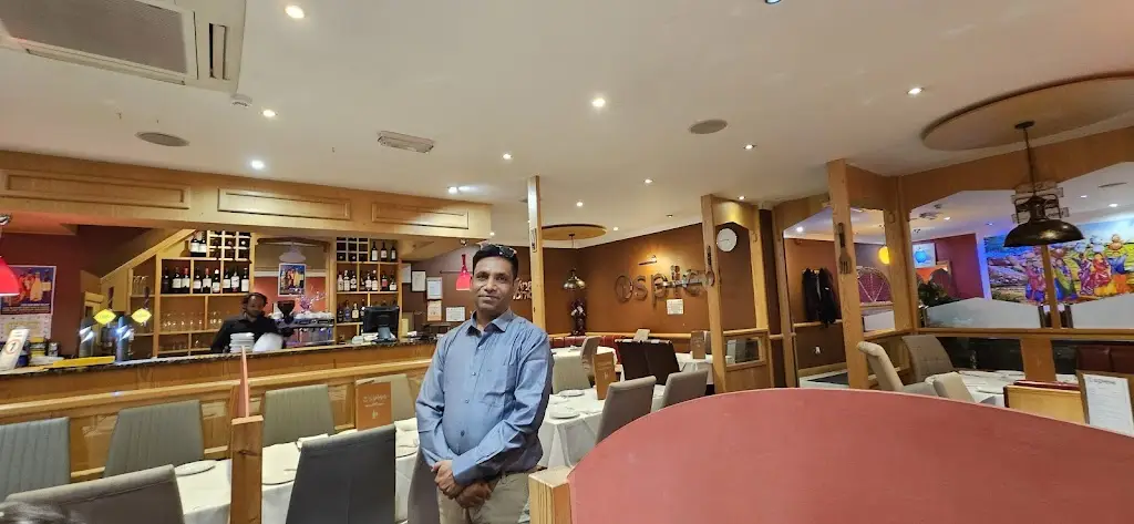 Tim Tomlinson_1 Spice_Devizes_review