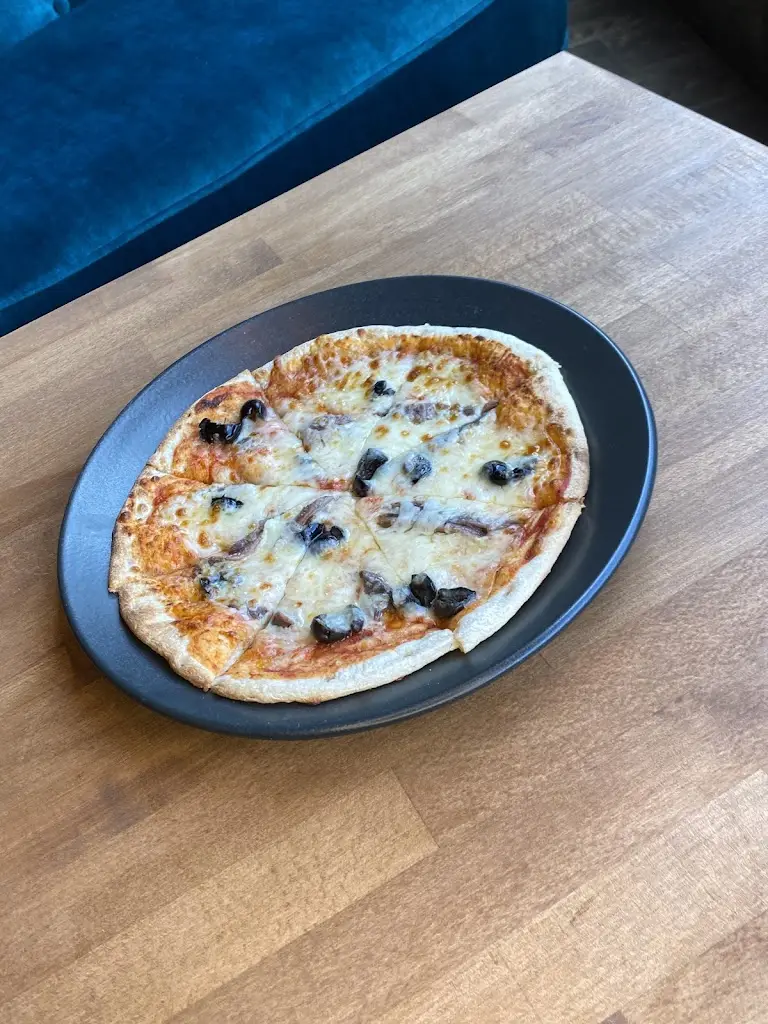 Menu_Sashas Bar_Arnold_image_7