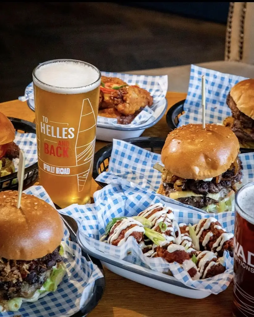 The Three Crowns_Devizes_slider_image_3