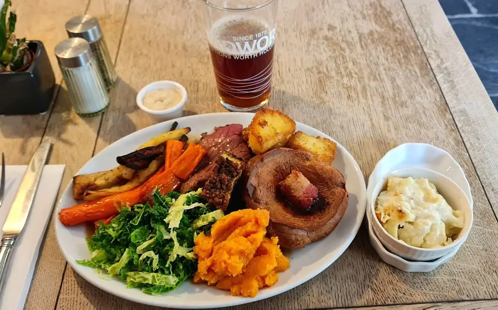 Tessa Hodgson_The Bridge Inn_Devizes_review