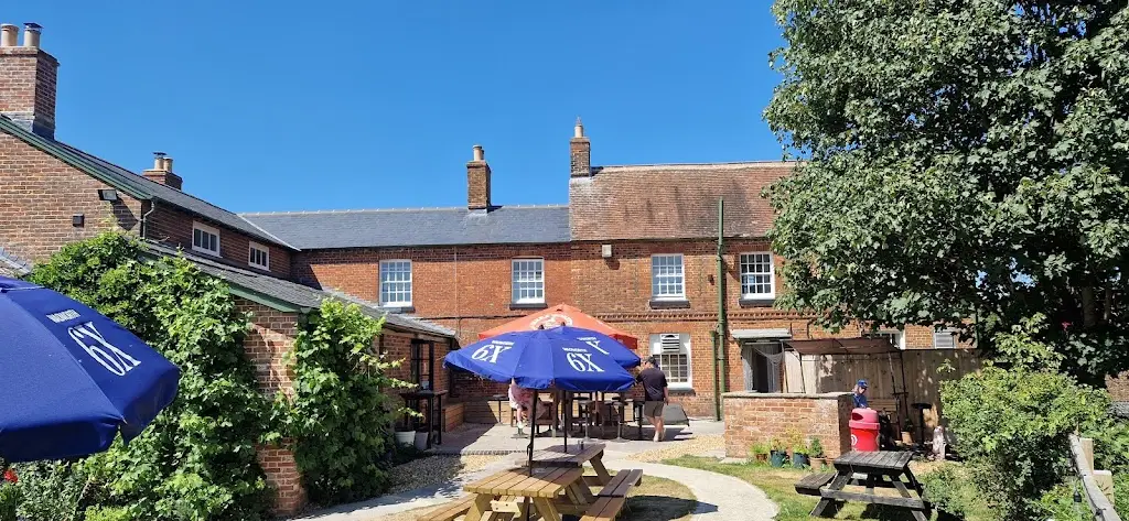 C Brewer_The Bridge Inn_Devizes_review