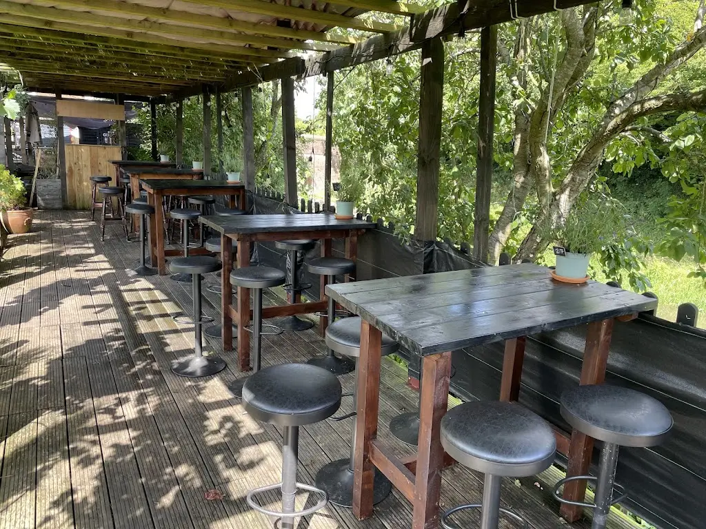 The Bridge Inn restaurant in Devizes