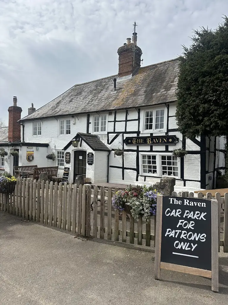 Rachel Grant_The Raven Inn_Devizes_review
