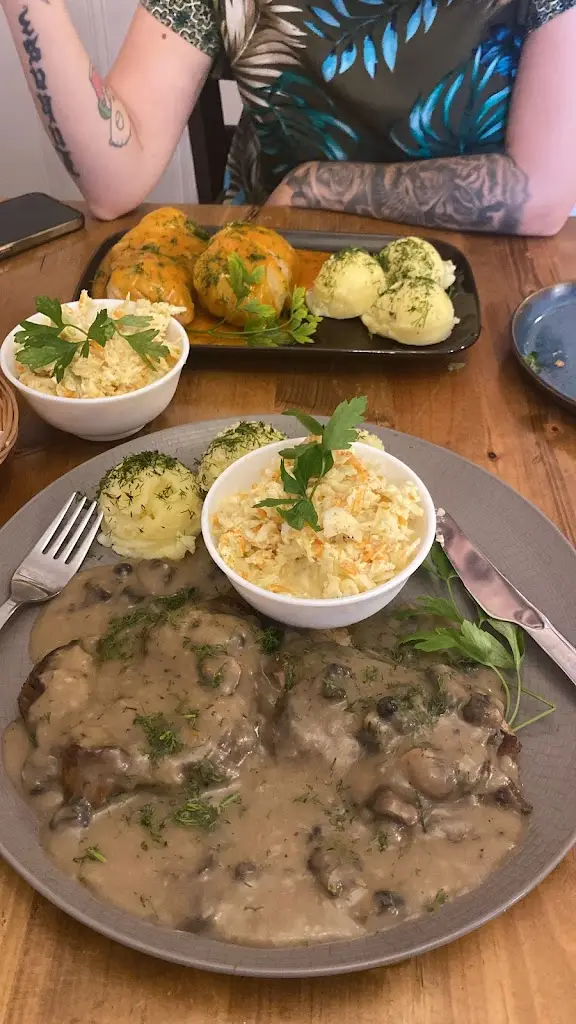 Victor Dyjas_Belvedere Bar and Dining_Derby_review