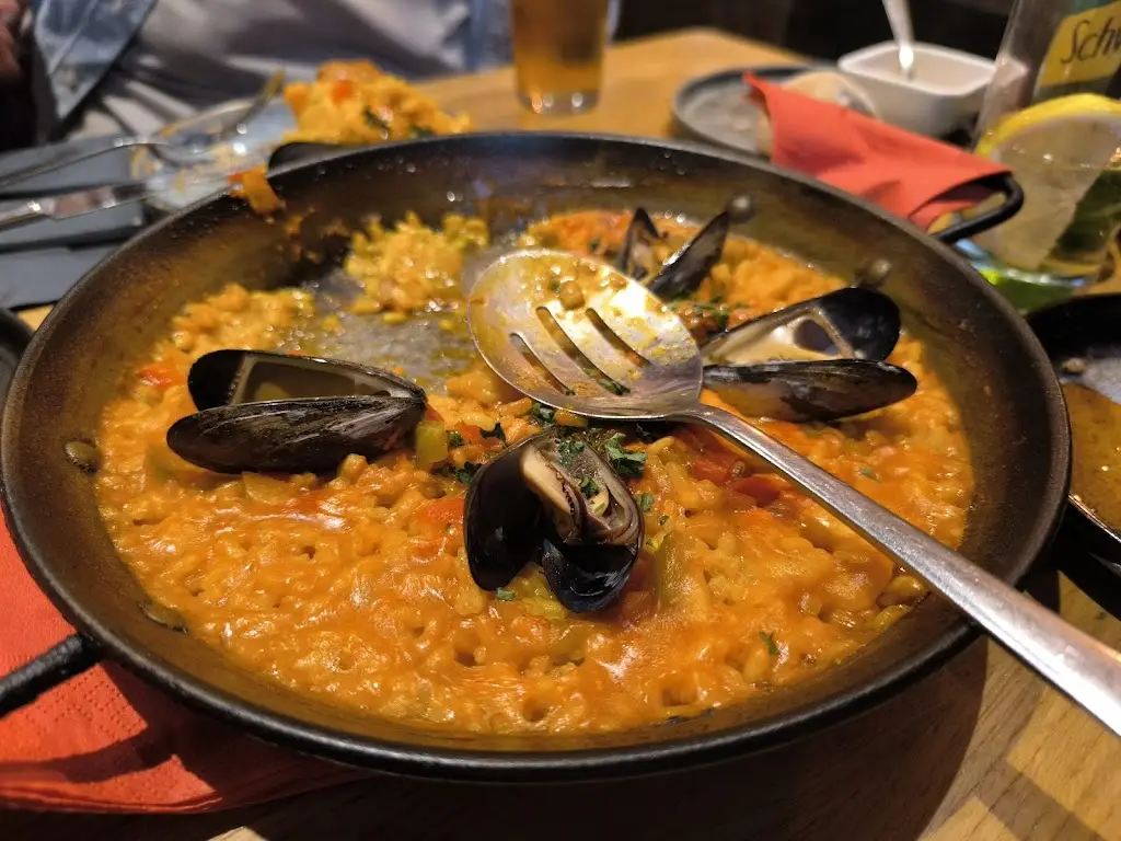 Lorentes Derby_Derby_slider_image_3