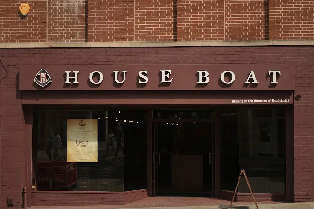 House Boat Restaurant Restaurant in Derby