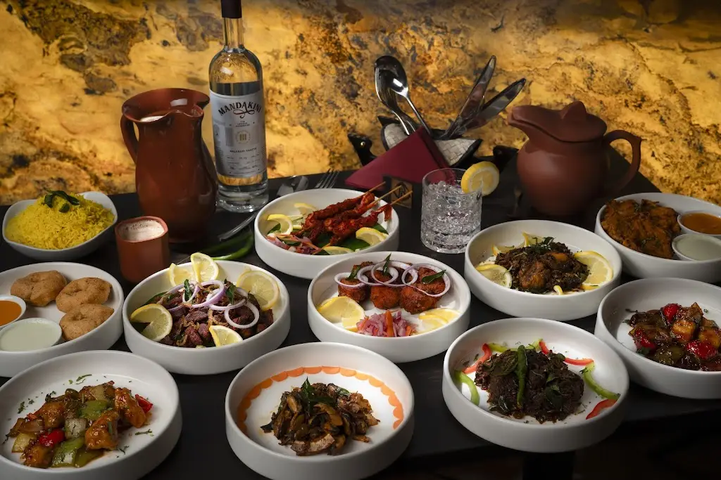 House Boat Restaurant_Derby_slider_image_3