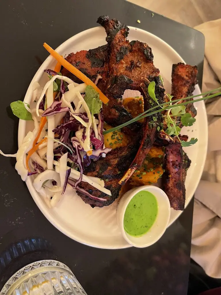 Menü_The Nines_Derby_Bild_4