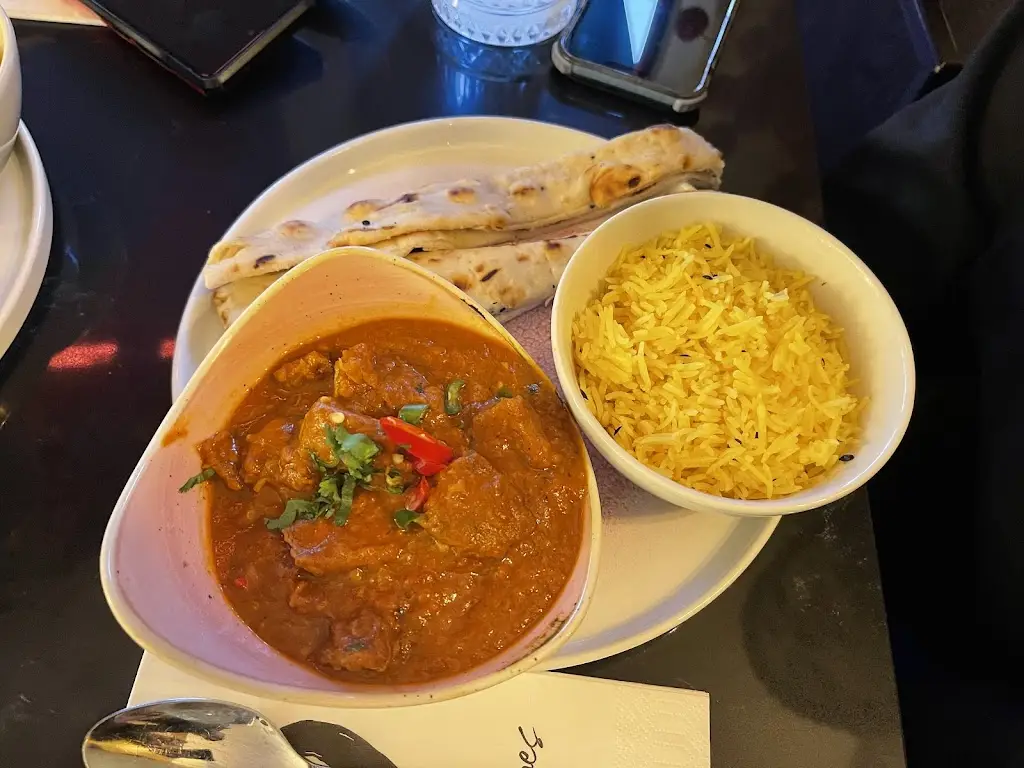 Menü_The Nines_Derby_Bild_7