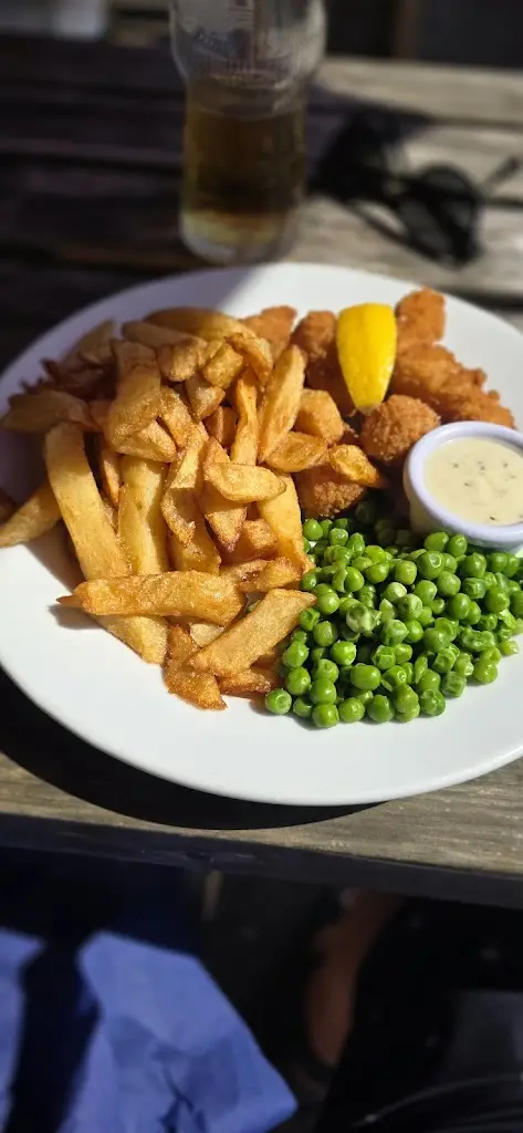 Darren Chapple_Halfway House_Dobwalls_review