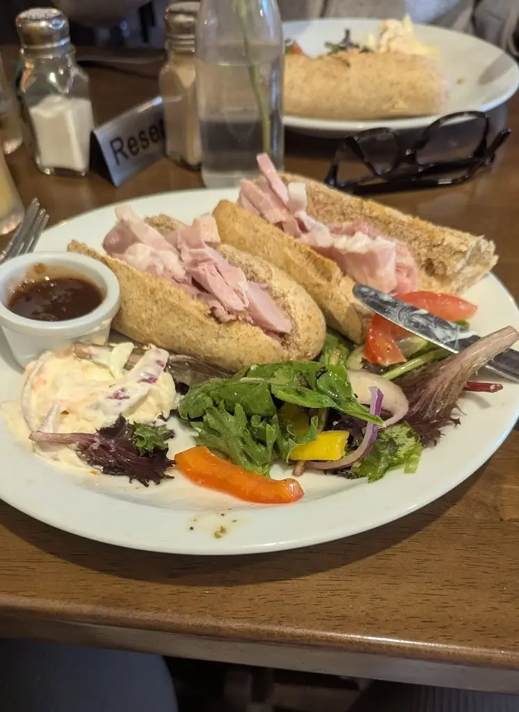 Rob Marsh_Halfway House_Dobwalls_review