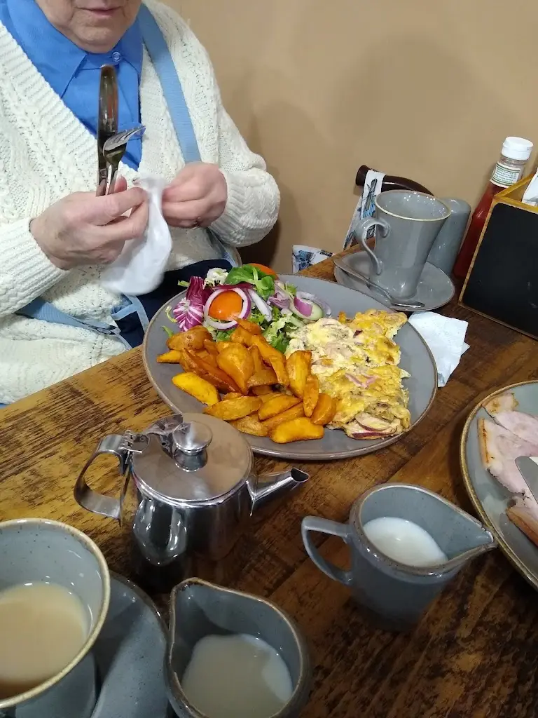 Menu_Coco is here_Arnold_image_6