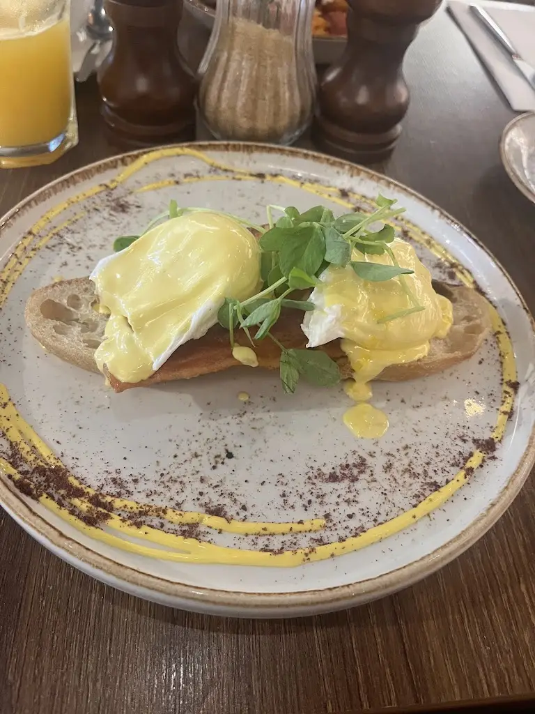 K H_Hare & Kin_Didsbury_review