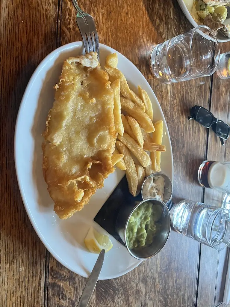 Dylan Estall_The Fleece Inn_Addingham_review