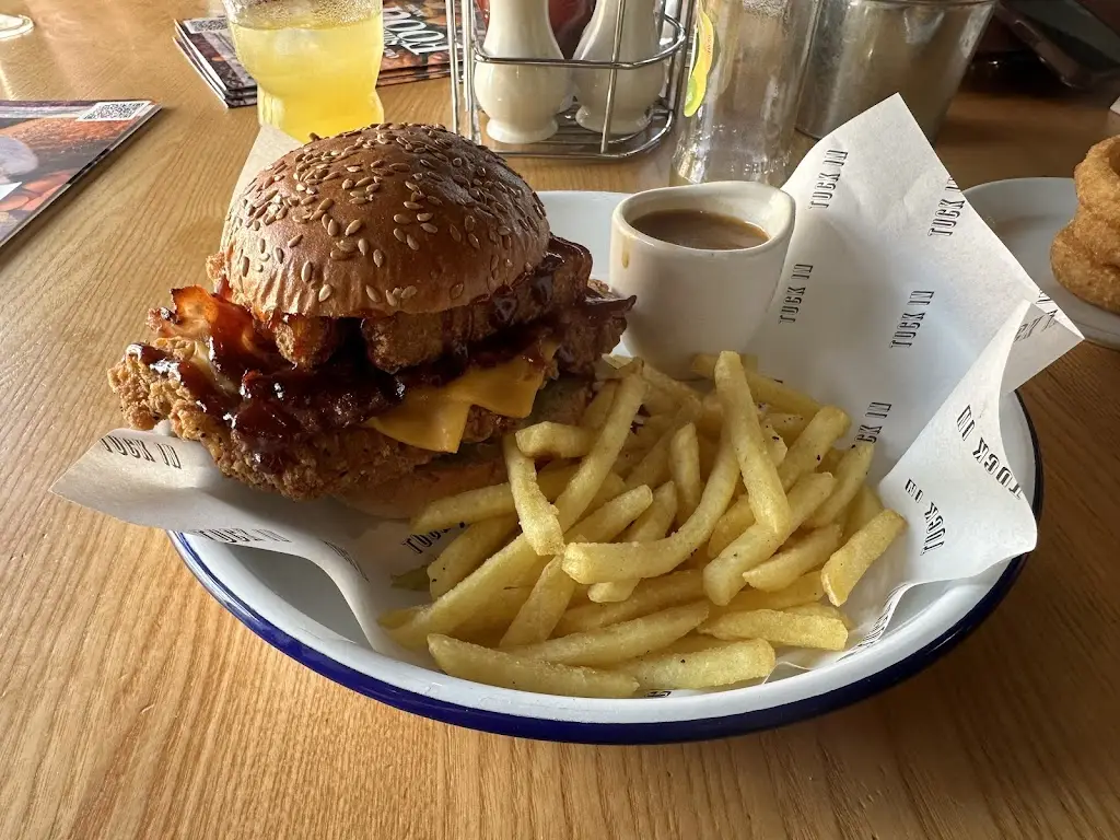 Thomas Brown_Station Garden_Didcot_review