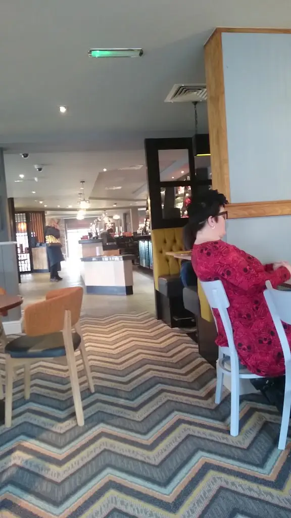 Station Garden_Didcot_slider_image_2