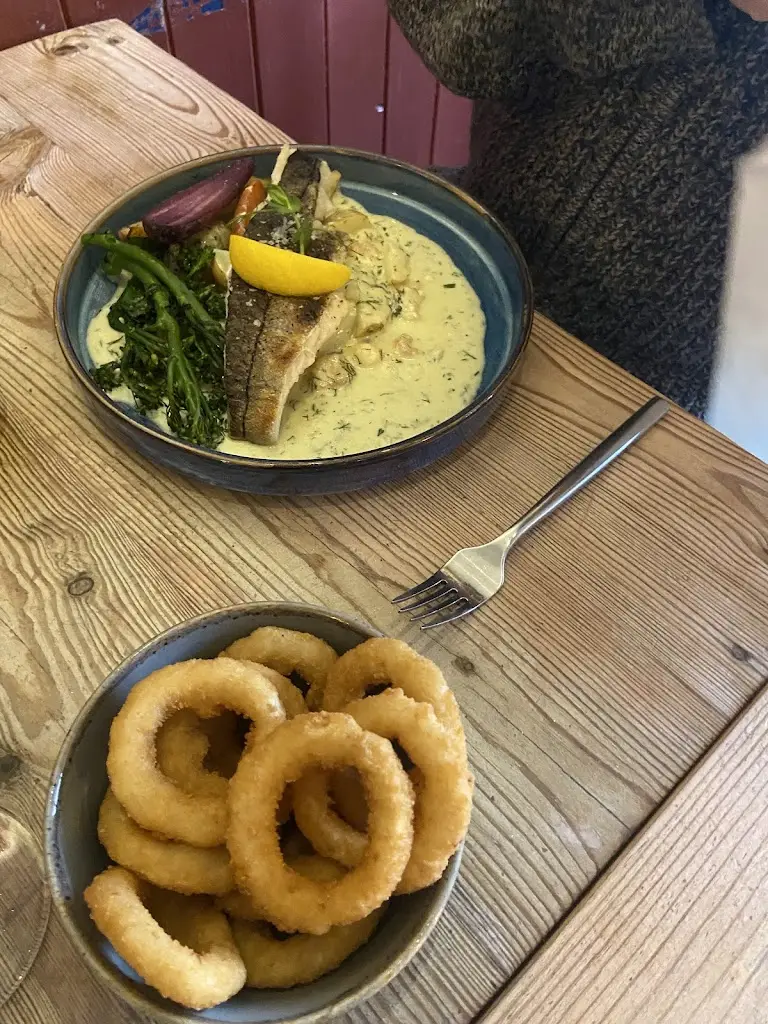 Laura Dixon_Le Mistral Sherwood - French Restaurant_Arnold_review