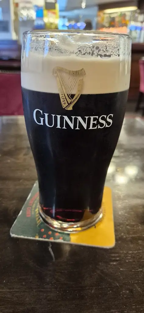 Damien Bown_Ye Olde Village Club_Dinnington_review