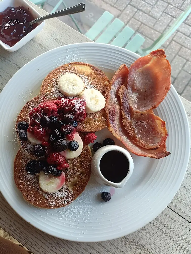 Geraldine Galindez_Pickled Pantry_Ditton Hill_review