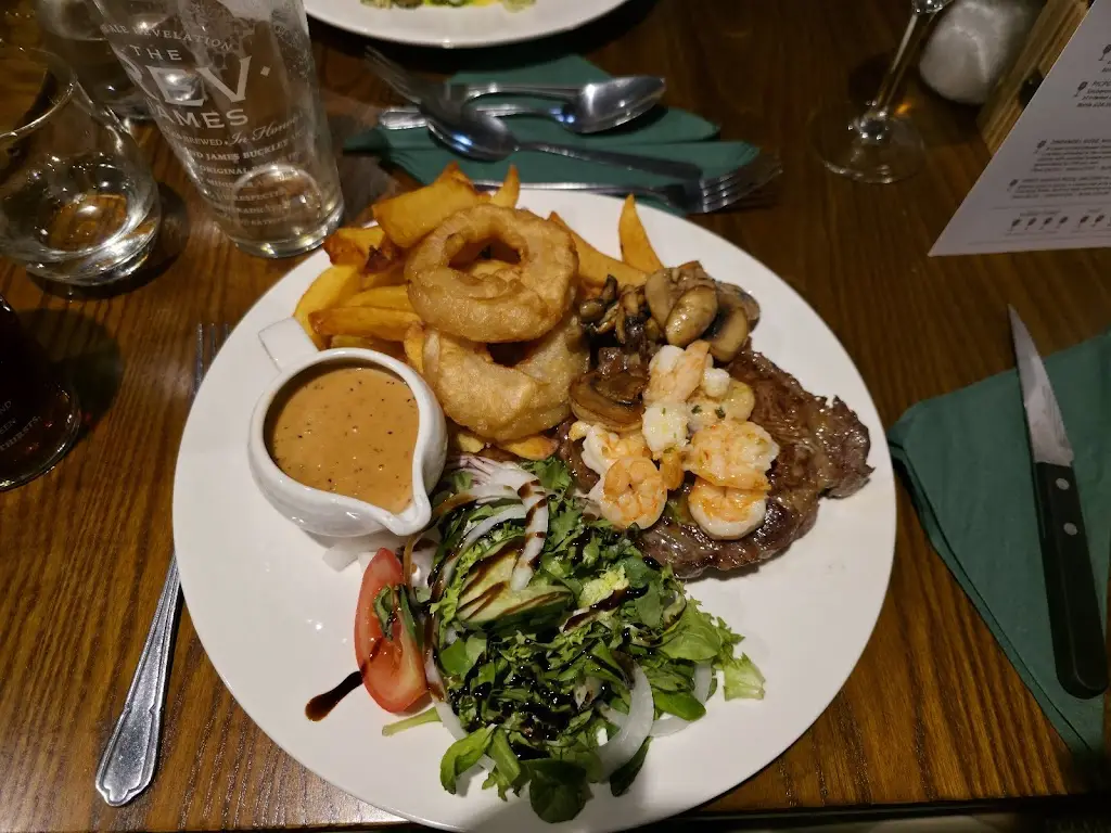 The Halfway House_Donisthorpe_slider_image_3