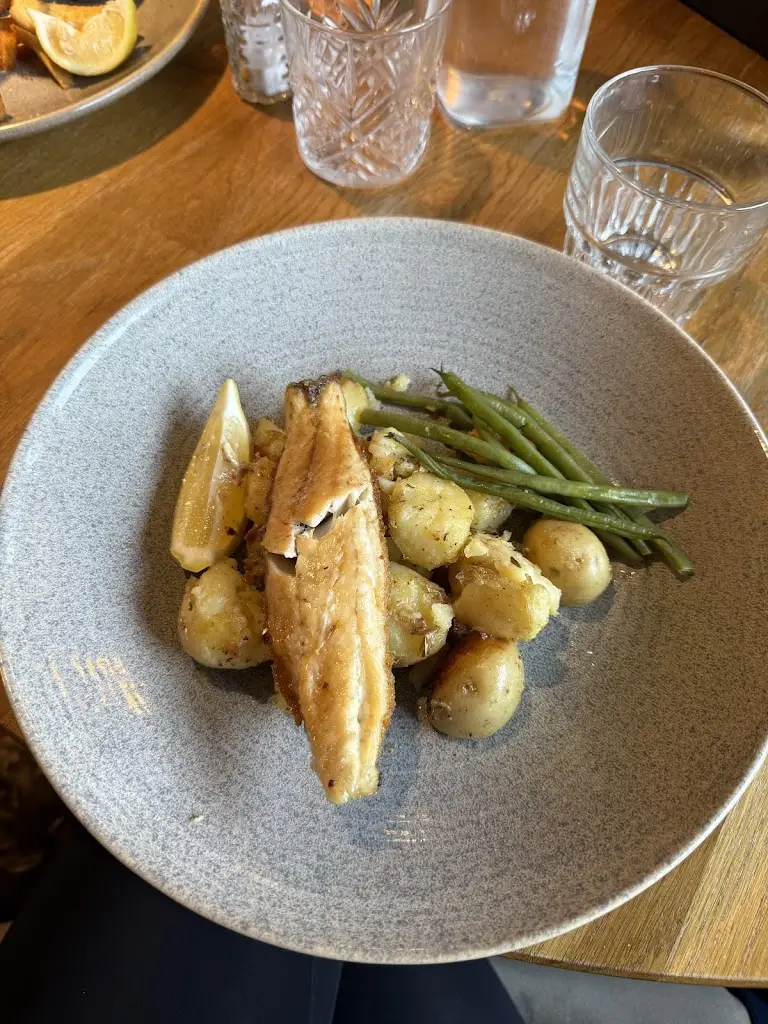 Priyal Shah_Red Lion, High Lane_Disley_review