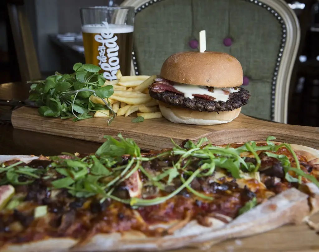 Red Lion, High Lane_Disley_slider_image_2