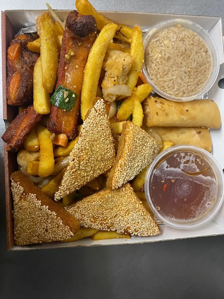 Menu_Golden kitchen_Disley_image_9