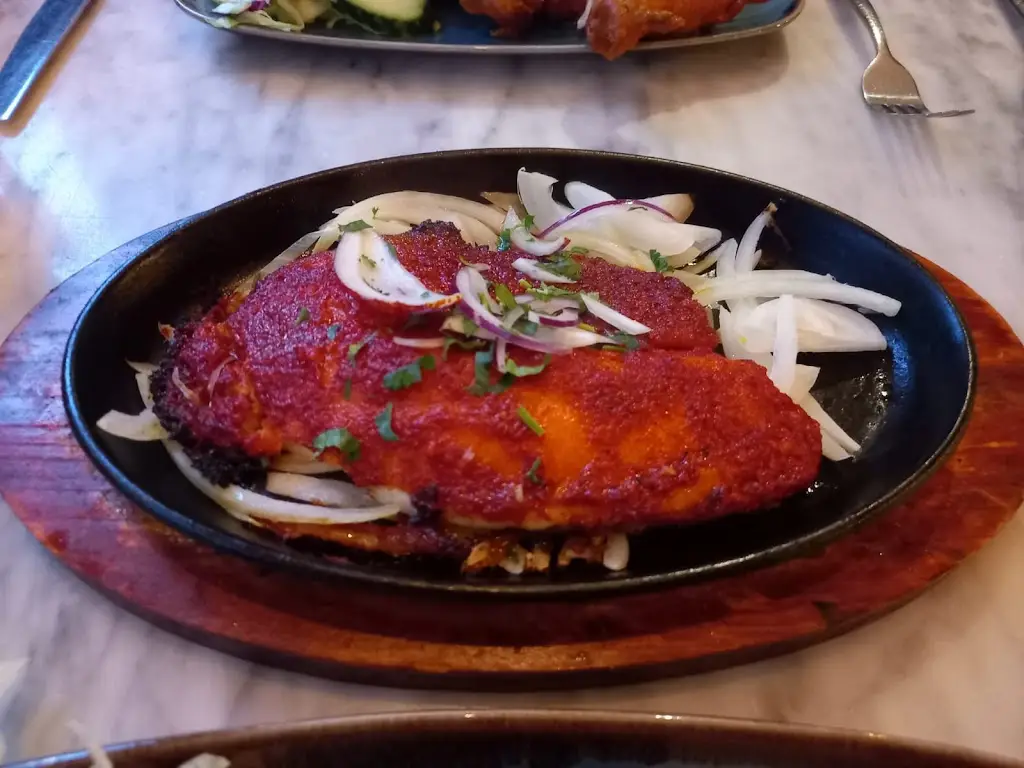 Andrew Blaikie_East To West Bar & Grill_Disley_review