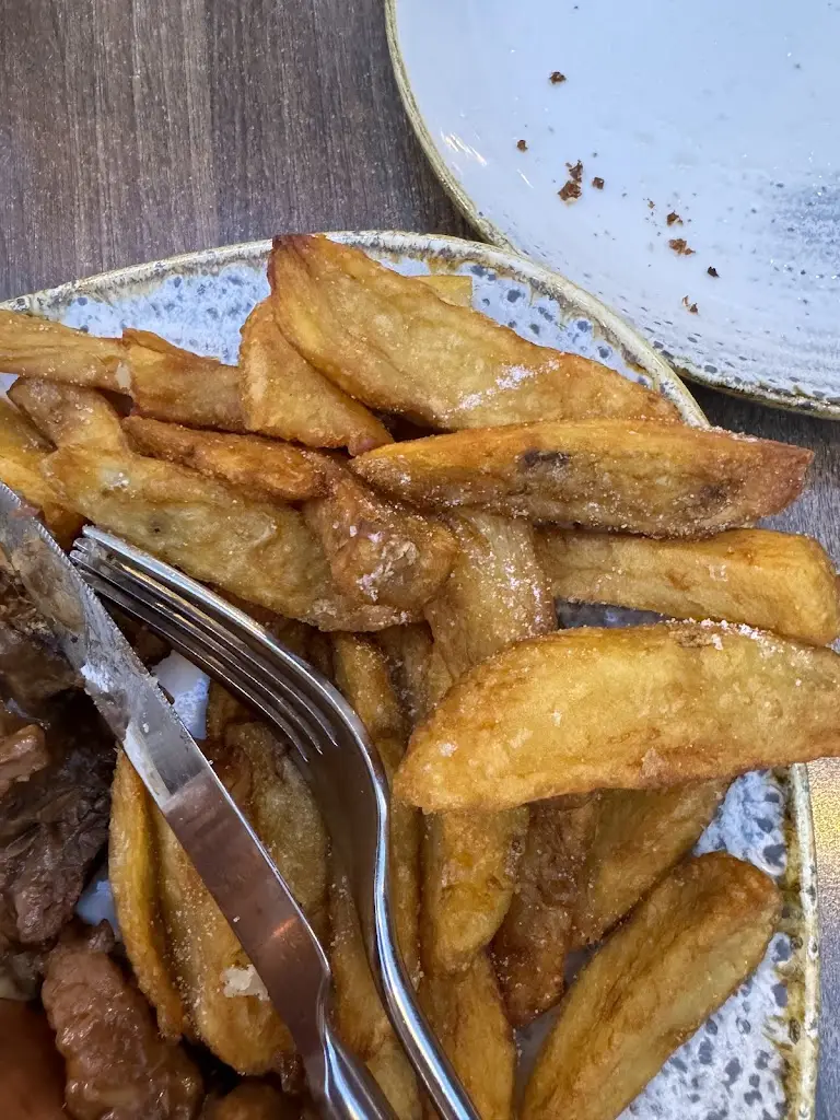 Elizabeth Ravenscroft_The Conservatory Restaurant at The Melbreak Hotel_Distington_review