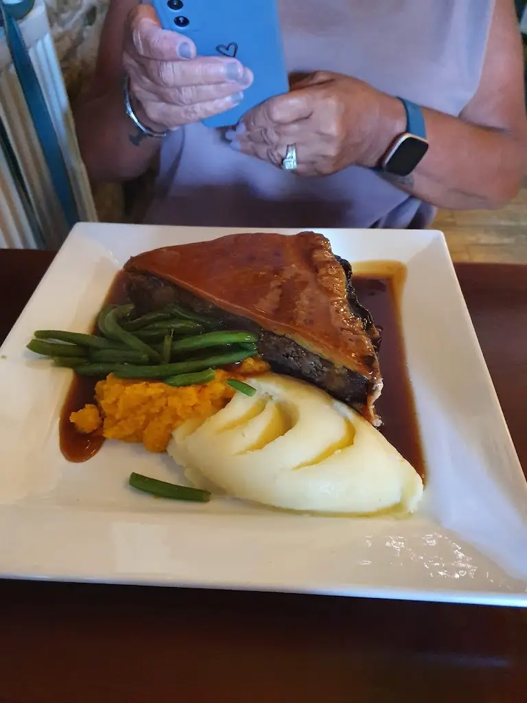 Menu_The Royal Yew_Distington_image_7