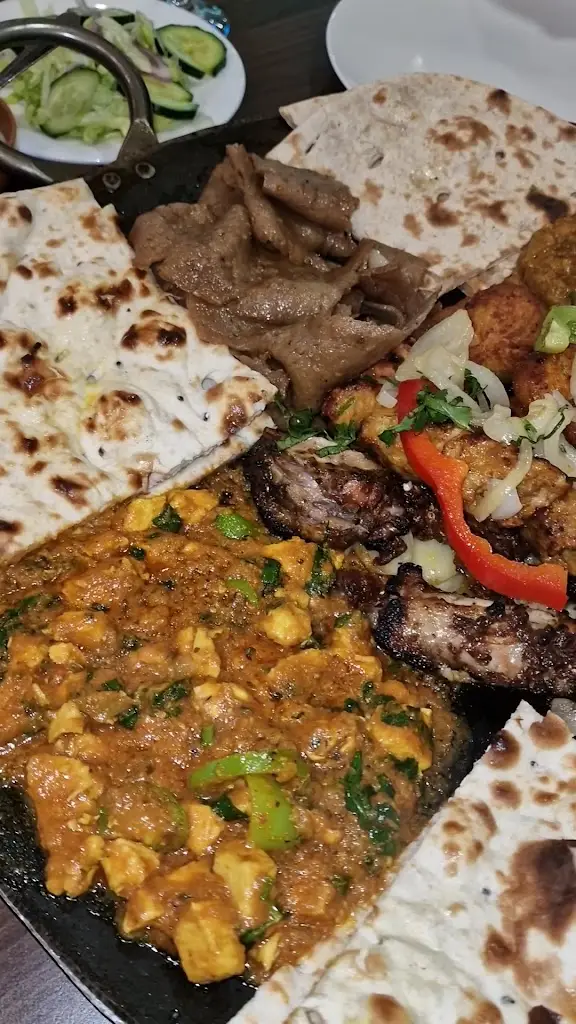 Royal King Grill Restaurant_Dewsbury_slider_image_2