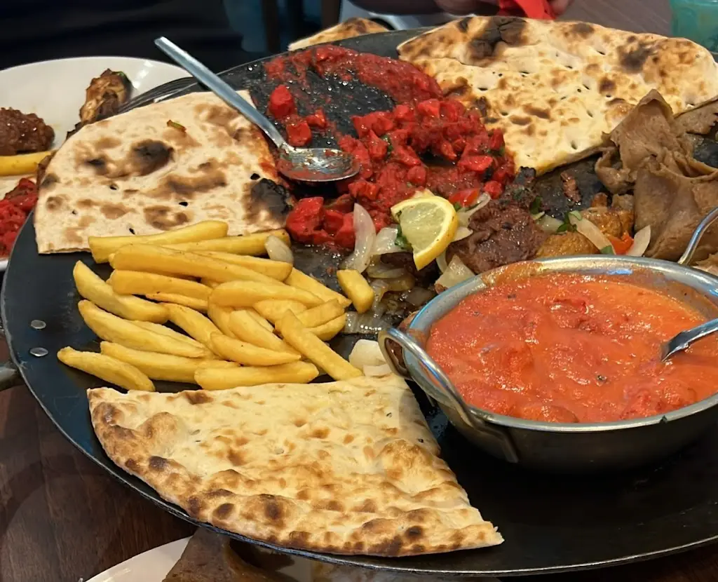 Royal King Grill Restaurant_Dewsbury_slider_image_3